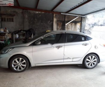 Hyundai Accent 2011 - Bán xe cũ Hyundai Accent năm sản xuất 2011, màu bạc, xe nhập như mới