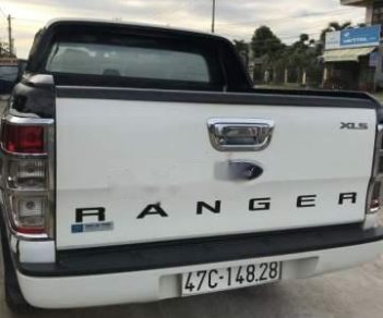 Ford Ranger   XLS  2015 - Cần bán gấp Ford Ranger XLS đời 2015, màu trắng, xe nhập số tự động
