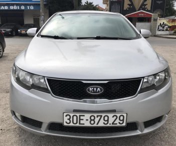 Kia Forte 2011 - Cần bán lại xe Kia Forte đời 2011 màu bạc, giá 330tr