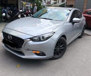 Mazda 3 Facelif 2017 - Bán Mazda 3 Facelif 2017, màu bạc giá tốt