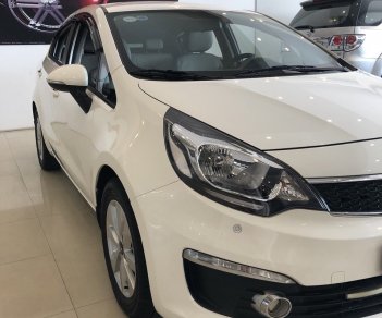 Kia Rio AT 2016 - Bán xe Kia Rio năm sản xuất 2016, màu trắng, xe nhập