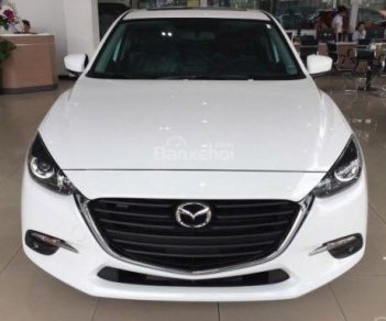 Mazda 3 1.5 SD 2018 - Bán xe Mazda 3 1.5 mới 100% màu trắng, có sẵn xe chỉ cần đưa trước 190tr là có xe tại Phạm Văn Đồng-LH 0345315602