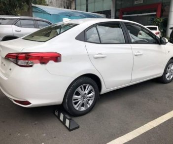 Toyota Vios  E 2018 - Cần bán xe Toyota Vios năm sản xuất 2018, màu trắng 