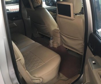 Ford Everest 2007 - Gia đình bán xe Ford Everest cũ 2007, form mới, máy dầu, số sàn