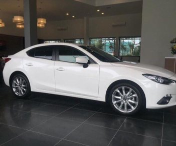 Mazda 3 1.5 SD 2018 - Bán Mazda 3 1.5 SD sản xuất 2018, màu trắng giá cạnh tranh