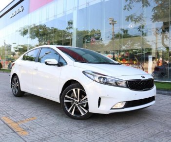 Kia Cerato 1.6 AT 2018 - Bán Kia Cerato 2018 - Bản 1.6 AT - Có sẵn xe giao ngay