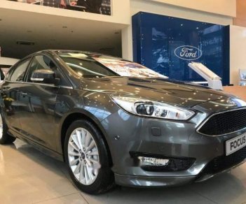 Ford Focus 1.5L Titanium AT 2018 - Bán xe Ford Focus 1.5L Titanium AT đời 2018, màu xám