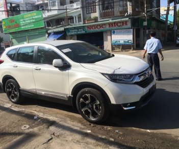 Honda CR V G 2018 - Bán ô tô Honda CRV G năm 2018, màu trắng, giao ngay, còn 1 chiếc duy nhất giao sớm trên toàn quốc