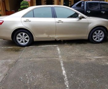 Toyota Camry 2.4LE 2007 - Bán Toyota Camry 2.4LE 2007, màu vàng, nhập khẩu