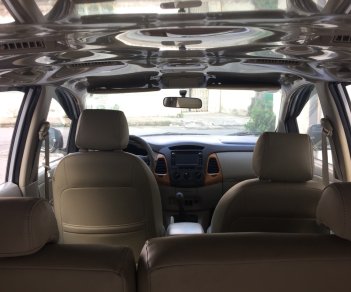 Toyota Innova G 2010 - Bán Toyota Innova, nhà ít đi nên bán