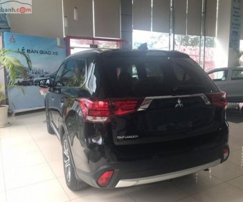 Mitsubishi Outlander 2.4 CVT Premium 2018 - Bán Mitsubishi Outlander 2.4 CVT Premium sản xuất 2018, màu đen