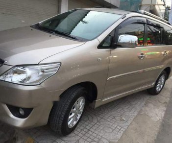 Toyota Innova   2013 - Bán Toyota Innova đời 2013, màu vàng xe gia đình