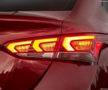 Hyundai Accent   2018 - Bán xe Hyundai Accent năm sản xuất 2018, màu đỏ, nhập khẩu nguyên chiếc