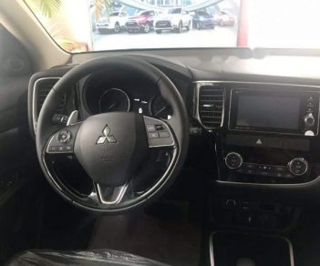 Mitsubishi Outlander 2.4L Mivec 2018 - Bán xe Mitsubishi Outlander 2.4L Mivec năm 2018