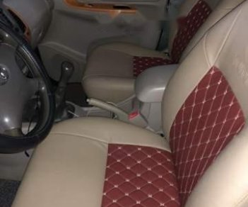 Toyota Innova   2010 - Cần bán Toyota Innova đời 2010, màu bạc, xe gia đình