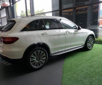 Mercedes-Benz GLC-Class GLC 250 4Matic 2018 - Bán Mercedes GLC 250 4Matic đời 2018, màu trắng