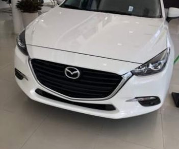 Mazda 3   2018 - Bán ô tô Mazda 3 sản xuất 2018, màu trắng, giá tốt