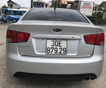 Kia Forte 2011 - Cần bán lại xe Kia Forte đời 2011 màu bạc, giá 330tr