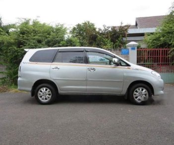 Toyota Innova 2.0G 2011 - Bán Toyota Innova 2.0G đời 2011, màu bạc ít sử dụng, giá chỉ 446 triệu