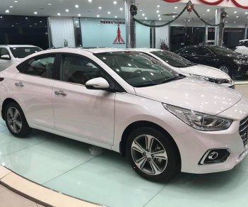 Hyundai Accent   2018 - Bán xe Hyundai Accent bản đặc biệt, màu trắng - xe giao ngay tại Nam Định