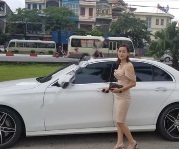 Mercedes-Benz E class E300 AMG  2017 - Bán xe Mercedes E300 AMG đời 2017, màu trắng