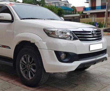 Toyota Fortuner TRD Sportivo 4x4 AT 2014 - Bán Toyota Fortuner Sportivo 4x4AT năm 2014, màu trắng giá tốt