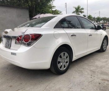 Chevrolet Cruze 1.6MT 2010 - Bán Chevrolet Cruze 1.6MT đời 2010, màu trắng số sàn