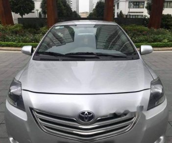 Toyota Vios E 2013 - Cần bán gấp Toyota Vios E 2013, màu bạc số sàn