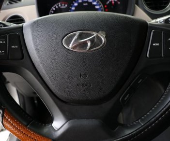 Hyundai Grand i10 1.2MT 2018 - Bán Hyundai Grand i10 1.2MT sản xuất năm 2018, màu bạc