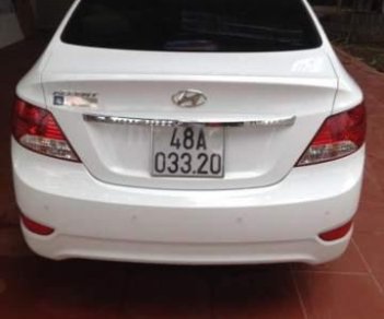 Hyundai Accent 2014 - Bán Hyundai Accent đời 2014, màu trắng xe gia đình