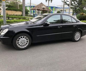 Mercedes-Benz E class  E200 2004 - Bán Mercedes E200 năm 2004, màu đen, xe nhập, 350 triệu