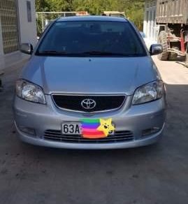 Toyota Vios     2003 - Cần bán gấp Toyota Vios sản xuất 2003, màu bạc số sàn, giá tốt