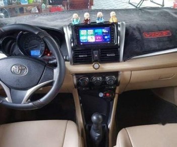Toyota Vios E 2017 - Bán ô tô Toyota Vios E sản xuất 2017, màu vàng chính chủ, giá 496tr