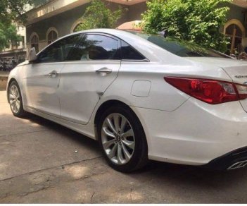 Hyundai Sonata 2010 - Bán xe Hyundai Sonata sản xuất 2010, màu trắng, 565 triệu