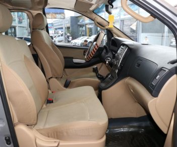 Hyundai Starex 2.5MT 2015 - Cần bán Hyundai Starex 2.5MT sản xuất 2015, màu xám (ghi), nhập khẩu nguyên chiếc, giá tốt