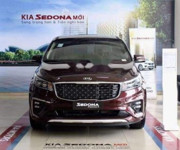 Kia Sedona  Luxury  2018 - Bán xe Kia Sedona sản xuất 2018, màu đỏ, giá tốt