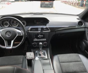 Mercedes-Benz C class C300 AMG 2013 - Cần bán Mercedes C300 AMG 2013, màu trắng chính chủ, 890tr 