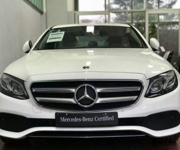 Mercedes-Benz E class E250 2018 - Bán ô tô Mercedes E250 năm sản xuất 2018, màu trắng