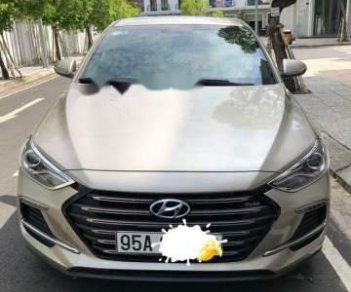 Hyundai Elantra  Sport  2018 - Cần bán lại xe Hyundai Elantra Sport sản xuất 2018, màu ghi vàng

