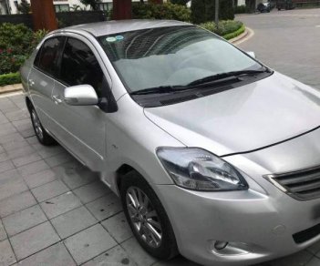 Toyota Vios E 2013 - Cần bán gấp Toyota Vios E 2013, màu bạc số sàn