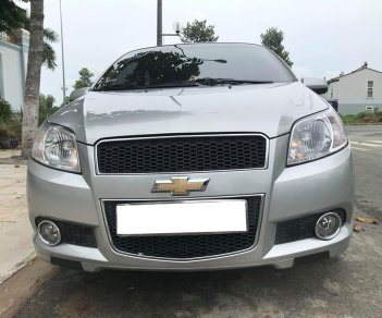 Chevrolet Aveo 2016 - Bán Chevrolet Aveo 2016 màu bạc số sàn, xe dùng kỹ