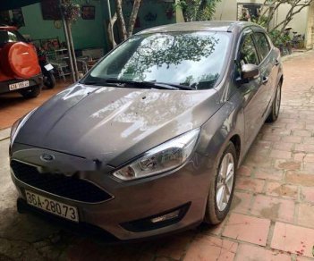 Ford Focus 2017 - Bán Ford Focus đời 2017, màu xám, 500 triệu