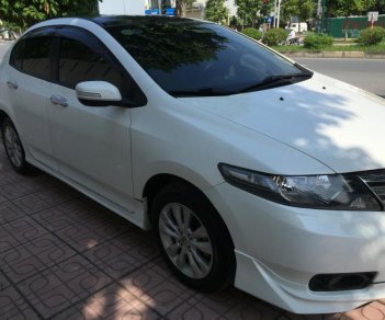 Honda City  1.5AT 2013 - Bán xe HonDa City 1.5AT màu trắng, SX: T12/2013, số tự động, máy ECO rất tiết kiệm