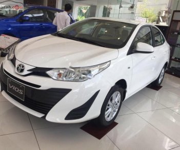 Toyota Vios 1.5E MT 2018 - Bán ô tô Toyota Vios 1.5E MT năm sản xuất 2018, màu trắng, giá 531tr