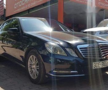 Mercedes-Benz E class E200 2012 - Bán ô tô Mercedes E200 sản xuất năm 2012, màu đen còn mới, giá chỉ 910 triệu