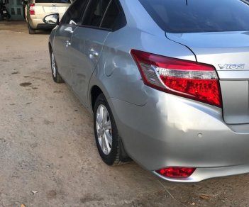 Toyota Vios 1.5E 2014 - Cần bán xe Toyota Vios 1.5E 2014, màu bạc, 440 triệu