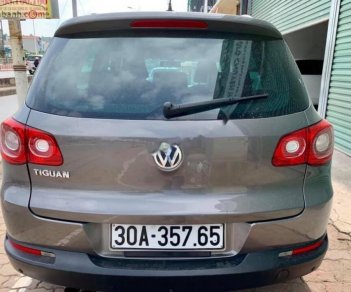 Volkswagen Tiguan 2.0 tfsi 2008 - Cần bán Volkswagen Tiguan 2.0 tfsi sản xuất 2008, màu xám, nhập khẩu