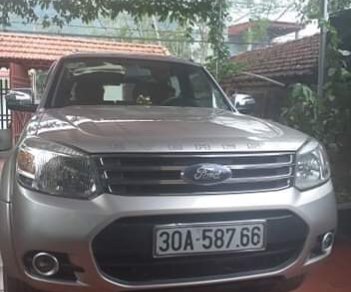 Ford Everest G 2014 - Bán ô tô Ford Everest G đời 2015, màu hồng