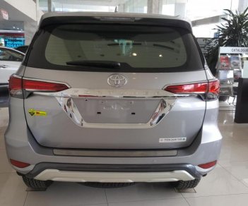 Toyota Fortuner 2.4G AT 2018 - Bán Toyota Fortuner 2.4G máy dầu, số tự động, nhập khẩu, giao xe ngay, hỗ trợ ngân hàng lãi suất ưu đãi, hotline 0987404316