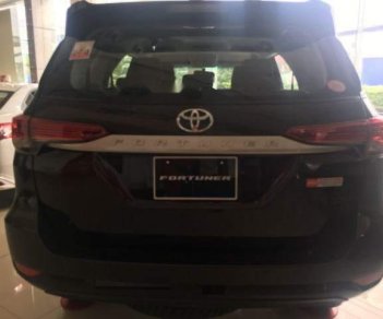 Toyota Fortuner 2.4G MT  2018 - Bán xe Toyota Fortuner 2.4G MT năm sản xuất 2018, màu đen